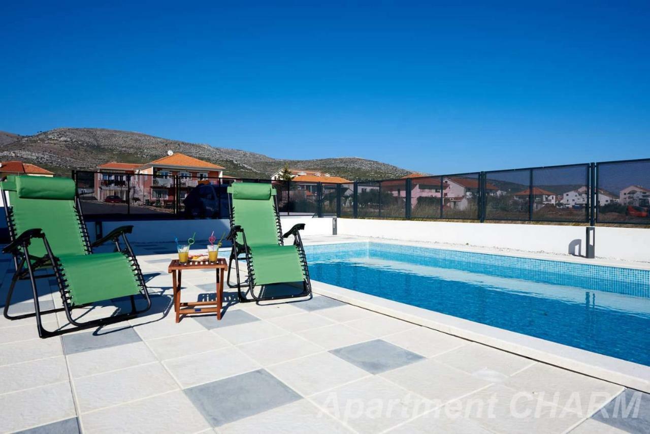 Luxury Apartment Charm With Pool Trogir Extérieur photo