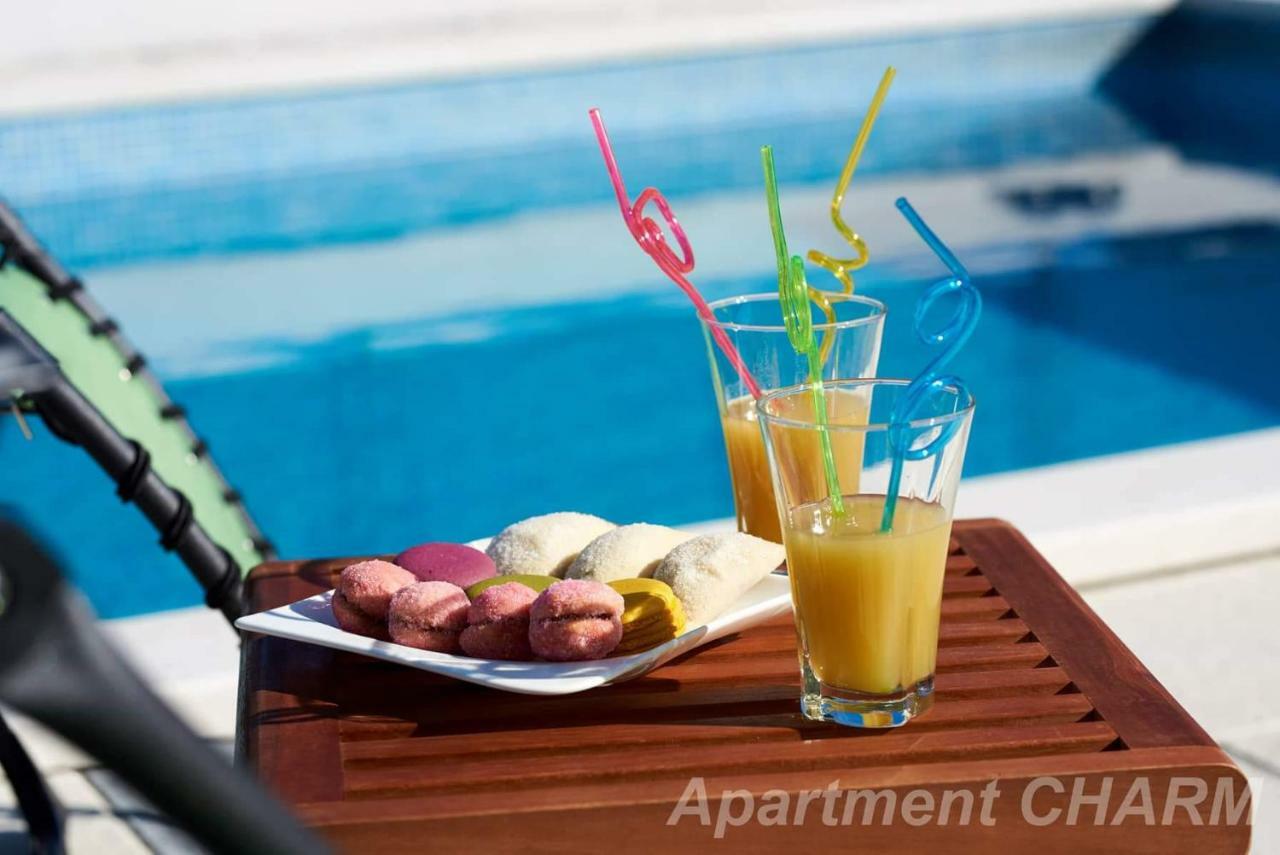 Luxury Apartment Charm With Pool Trogir Extérieur photo